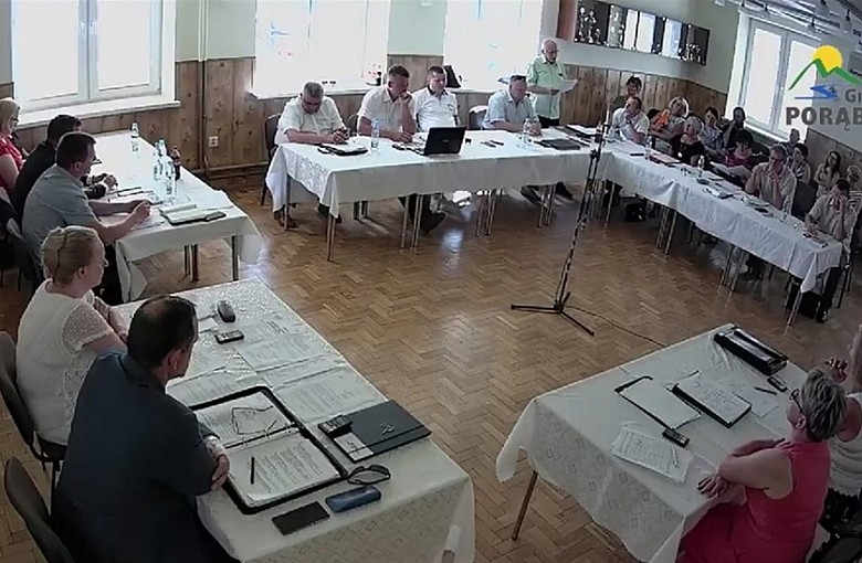 Wójt Gminy Porąbka z jednogłośnym absolutorium i wotum zaufania